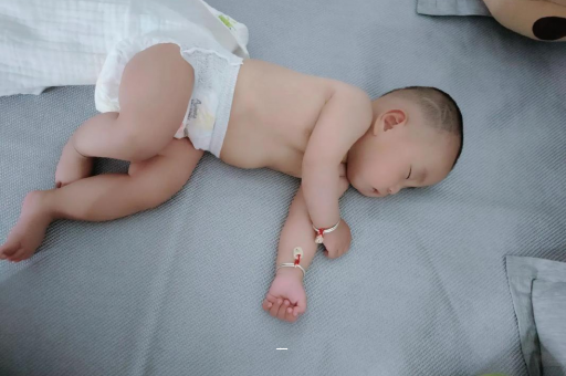 信阳怀孕感觉自己心跳明显